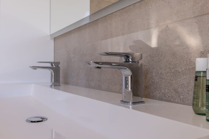 Photo 34 of Angerensestraat 12