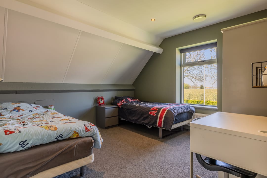 Foto 38 van Angerensestraat 12