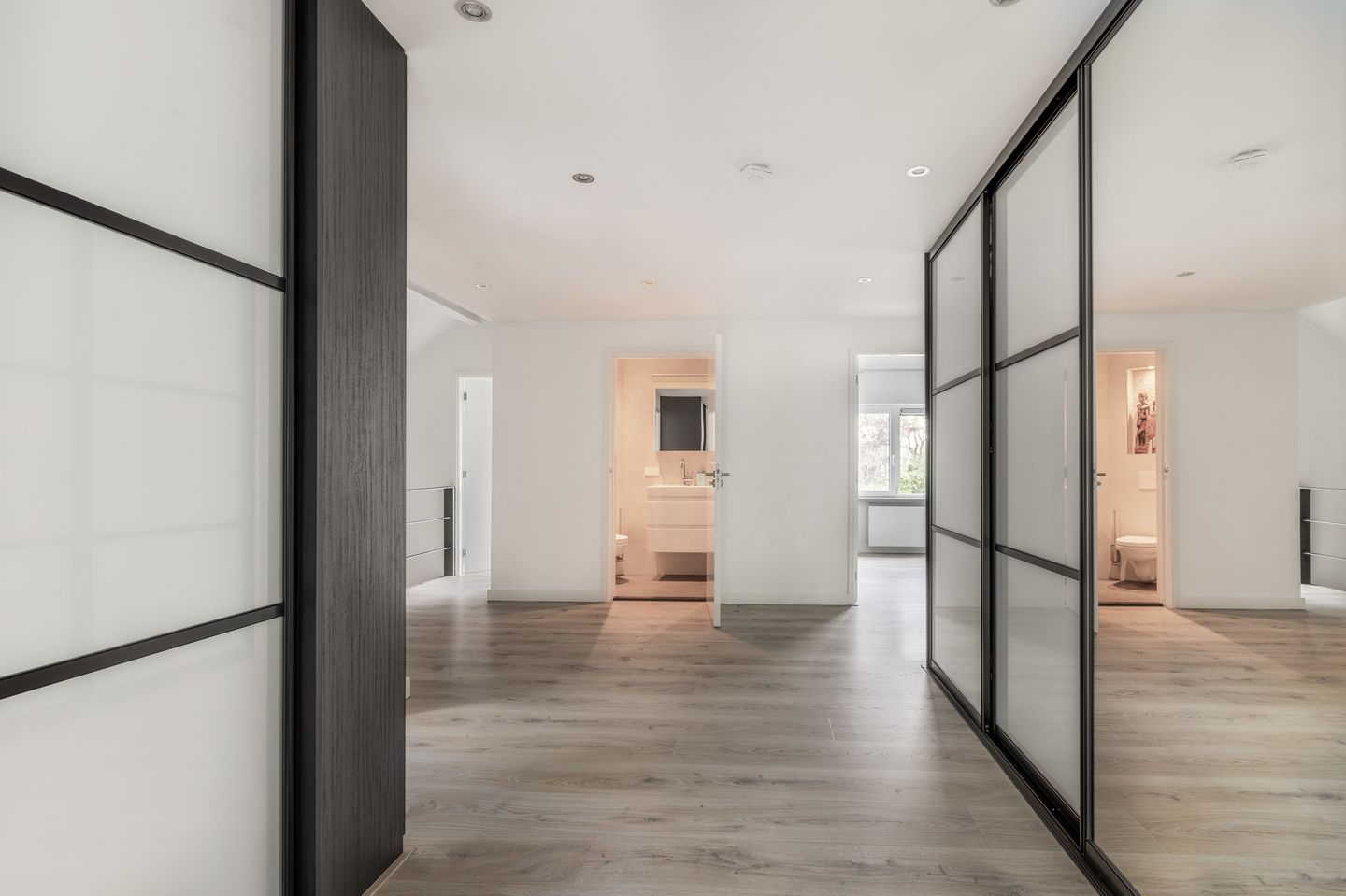 Photo 49 of Boekanierlaan 27