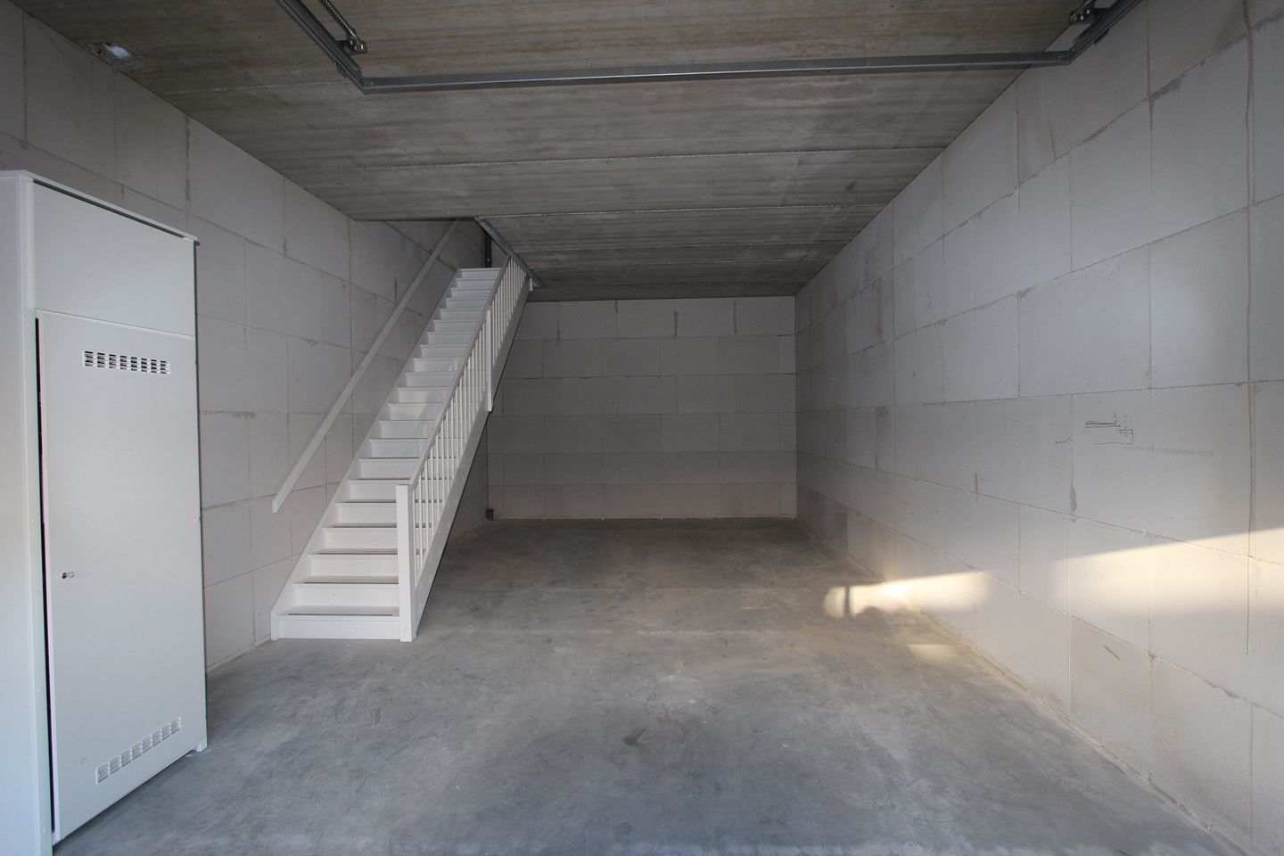 View photo 2 of Bestevaerstraat 63-D