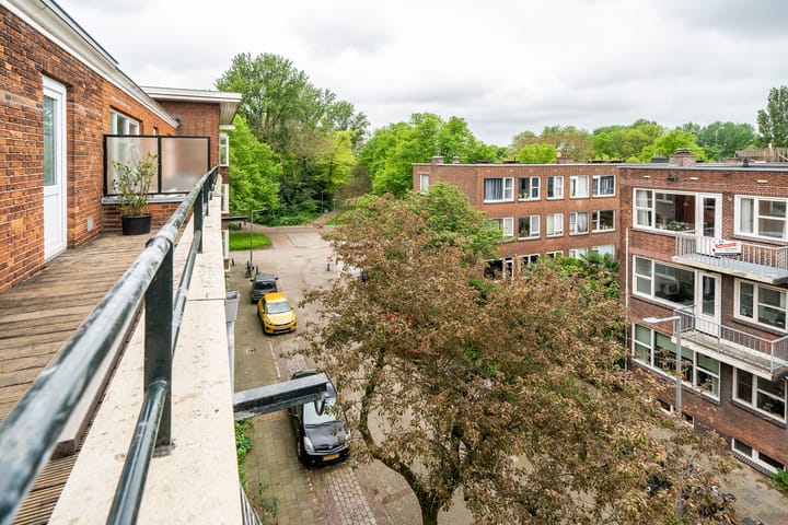 Foto 15 van Cleyburchstraat 48-A02