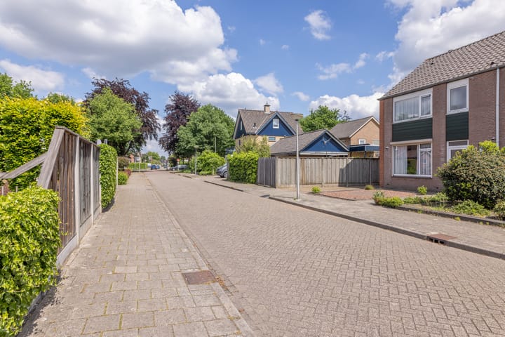 Foto 10 van Merelstraat 82