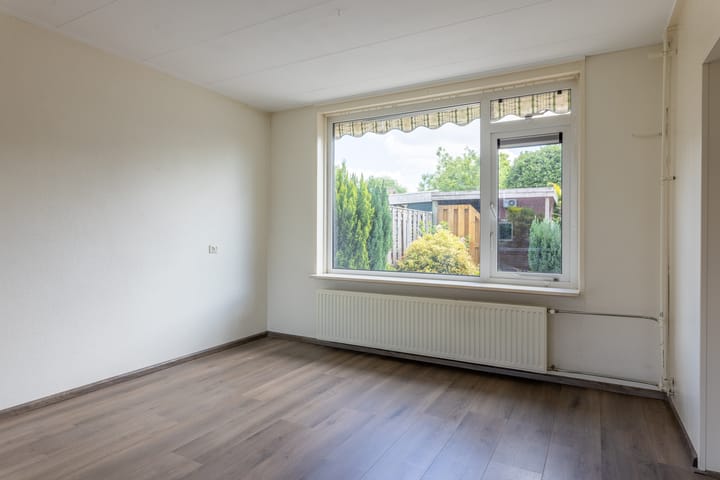 Foto 15 van Merelstraat 82