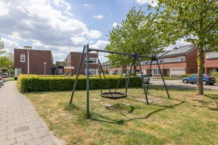 Foto 44 van Merelstraat 82