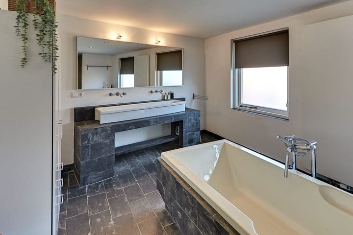 Foto 45 van Burgtstraat 4