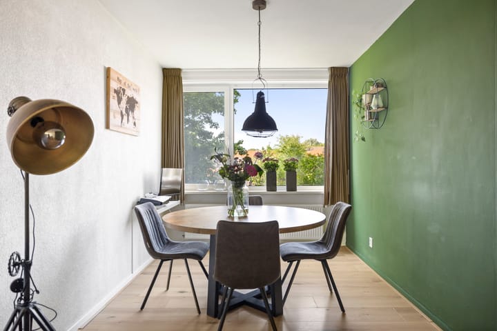 Photo 10 of Joost van den Vondellaan 36