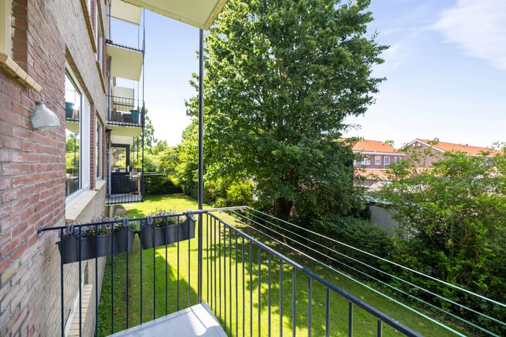 Photo 14 of Joost van den Vondellaan 36