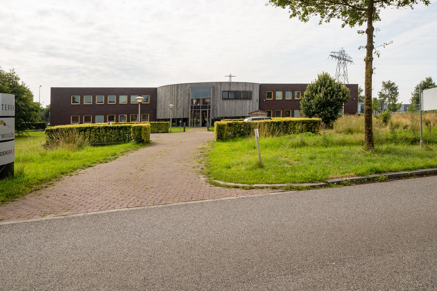 View photo 2 of Mossendamsdwarsweg 3