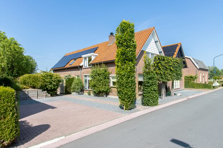 Photo 1 of Dorpsstraat 8