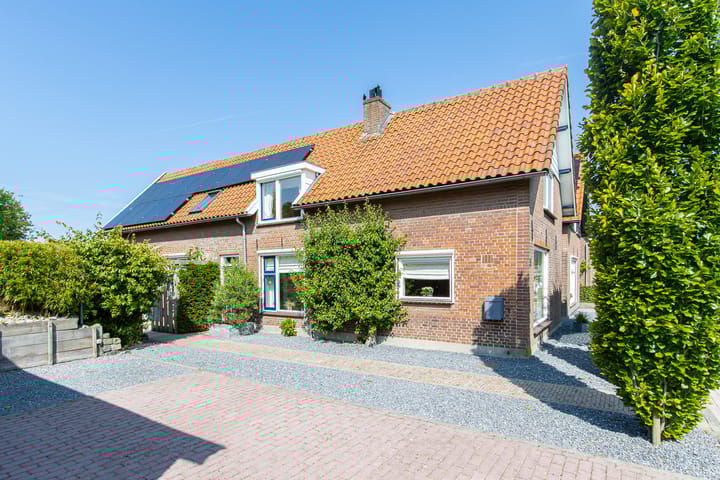 Photo 7 of Dorpsstraat 8