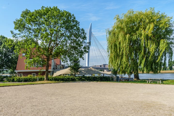 Foto 32 van Van Eysingalaan 323