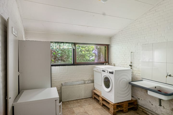 Photo 39 of Bastinglaan 4