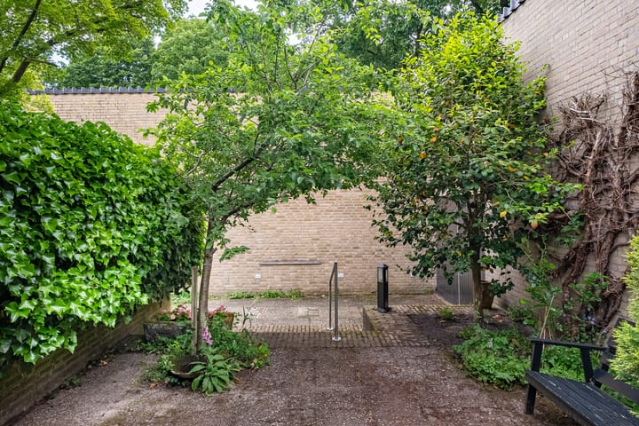 Photo 44 of Bastinglaan 4