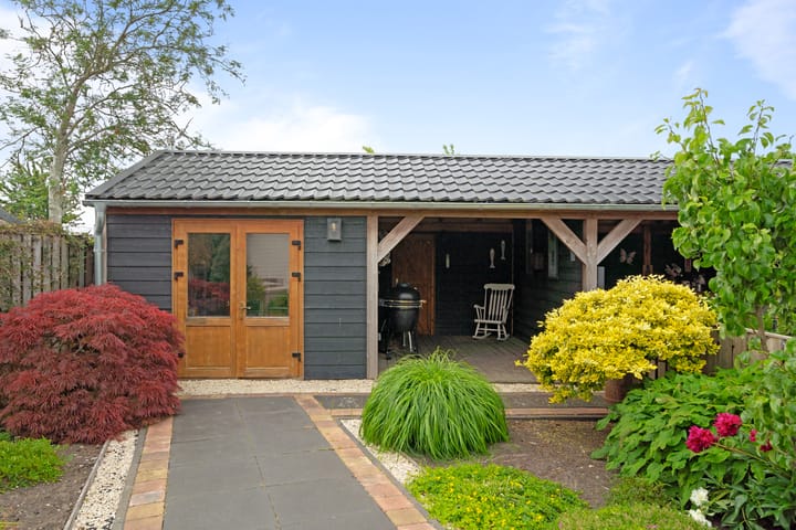 Foto 24 van Kerkweg 12