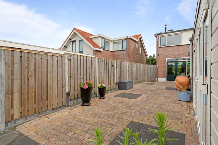 Foto 32 van Kerkweg 12