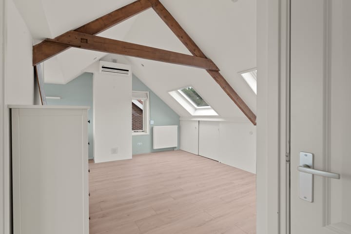 Foto 44 van Kerkweg 12