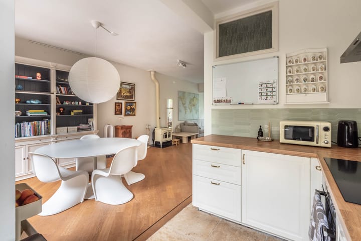 Foto 13 van Ernst Casimirlaan 54