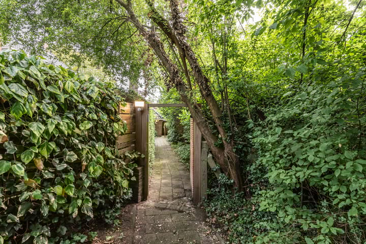 Foto 40 van Ernst Casimirlaan 54