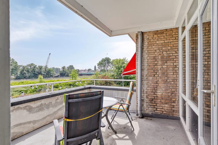 Photo 18 of Plantijnstraat 19