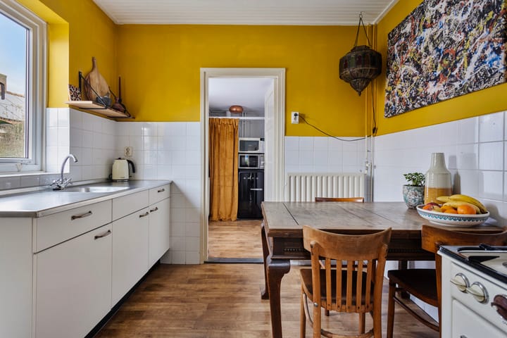 Photo 13 of Pastoor van Houtstraat 12