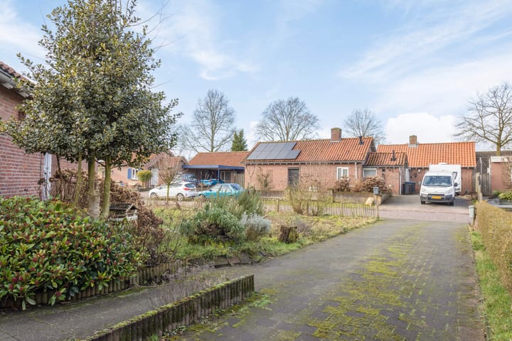 Photo 35 of Pastoor van Houtstraat 12