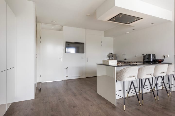 Photo 4 of Burgemeester Jhr. Quarles van Uffordlaan 265