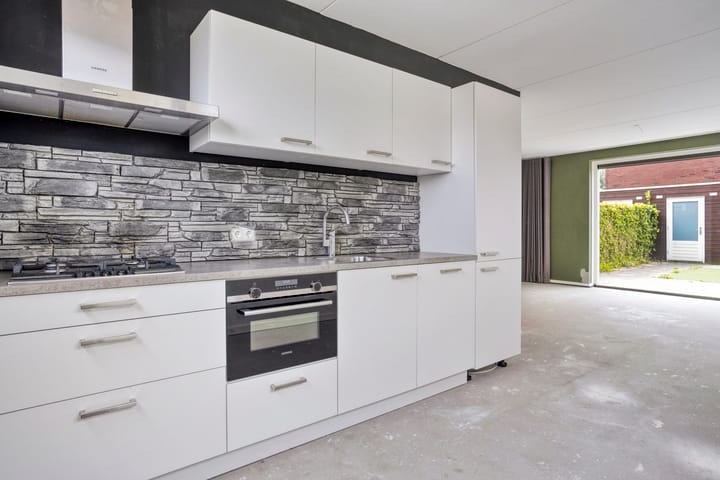 Foto 12 van M.C. Escherstraat 41