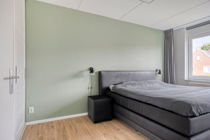 Foto 13 van Langshanlaan 27