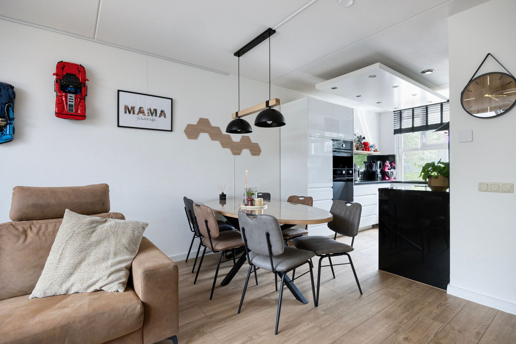 Foto 9 van Directeur Petersstraat 21