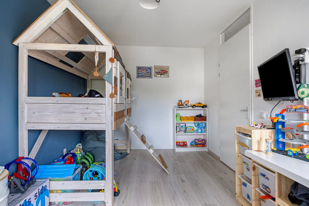 Foto 23 van Directeur Petersstraat 21