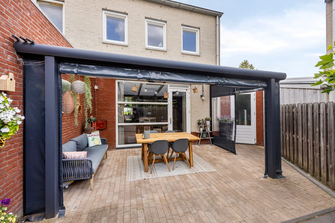 Foto 26 van Directeur Petersstraat 21