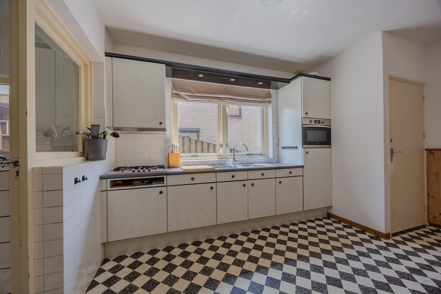 Foto 5 van Directeur Trompstraat 35