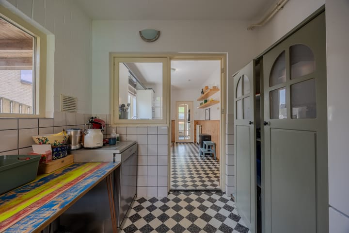 Photo 7 of Directeur Trompstraat 35