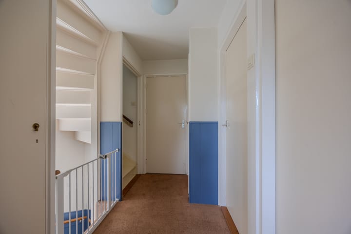 Photo 13 of Directeur Trompstraat 35