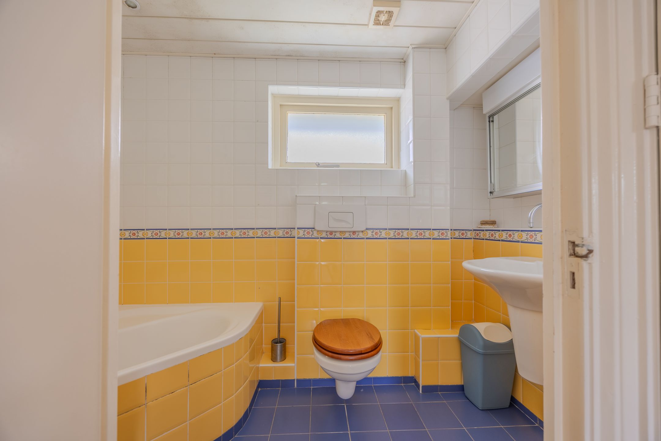 Foto 21 van Directeur Trompstraat 35