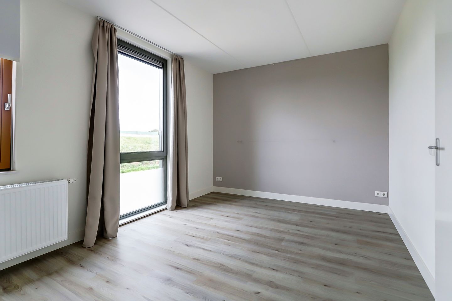 Photo 14 of Op de set 148