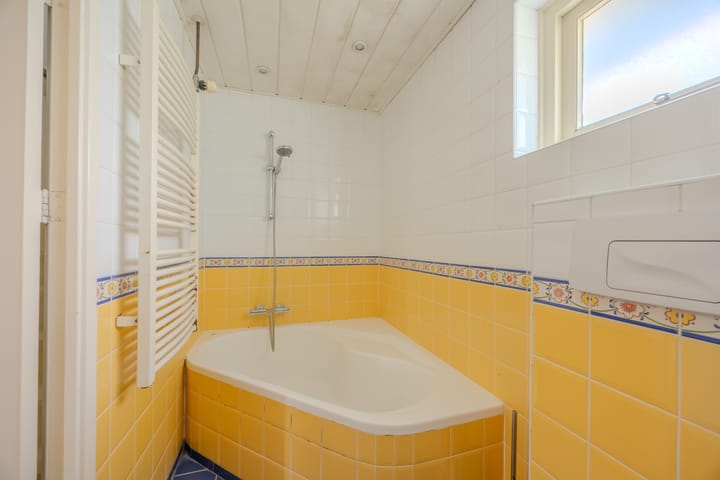 Photo 22 of Directeur Trompstraat 35