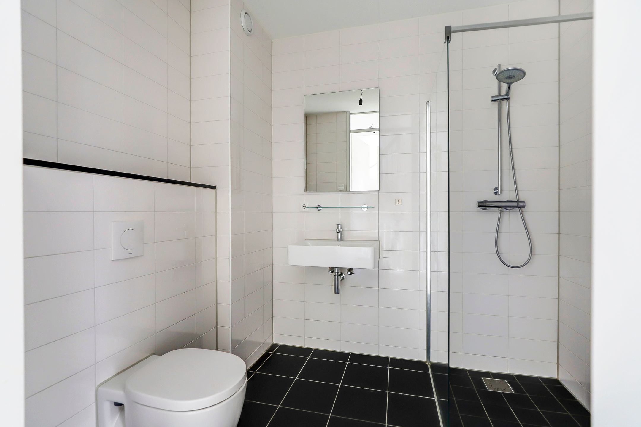 Photo 21 of Op de set 148