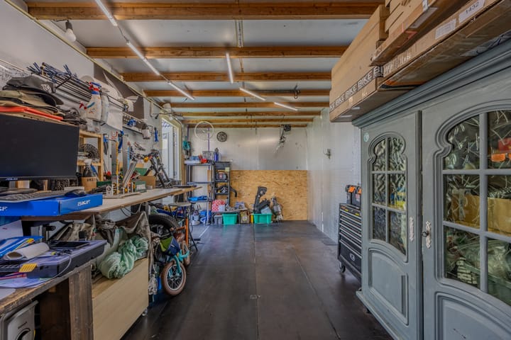 Photo 30 of Directeur Trompstraat 35