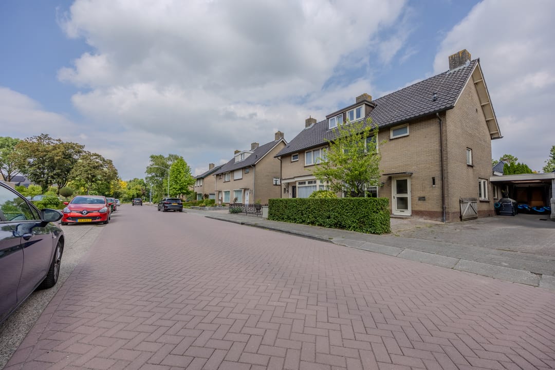 Foto 37 van Directeur Trompstraat 35