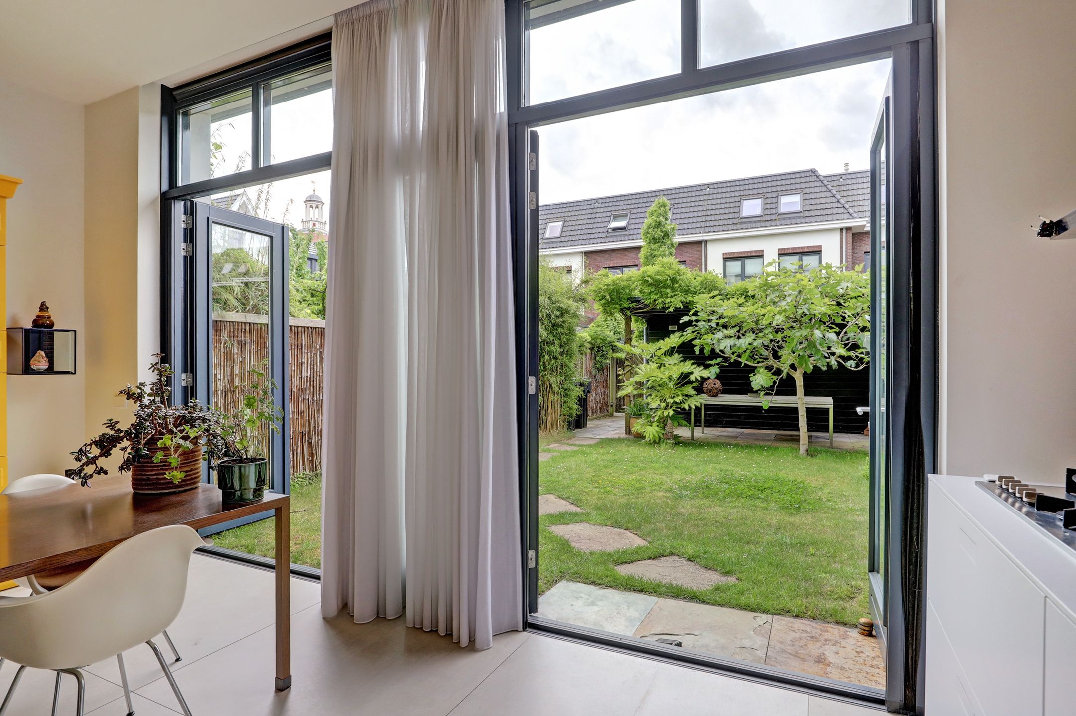 Photo 33 of Emmastraat 10-C