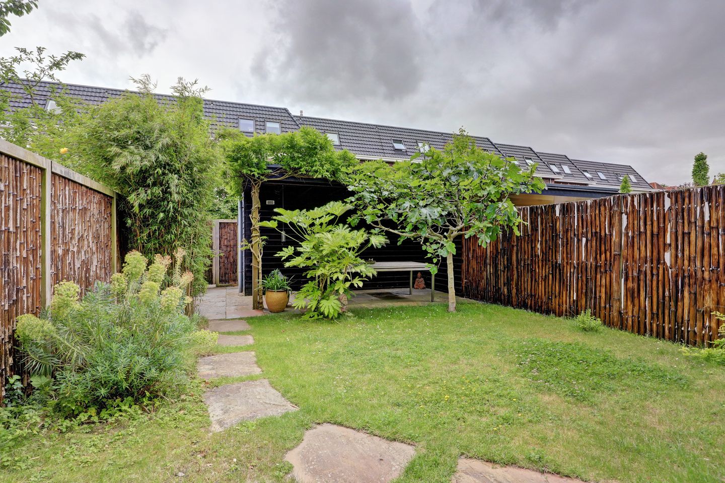 Photo 34 of Emmastraat 10-C