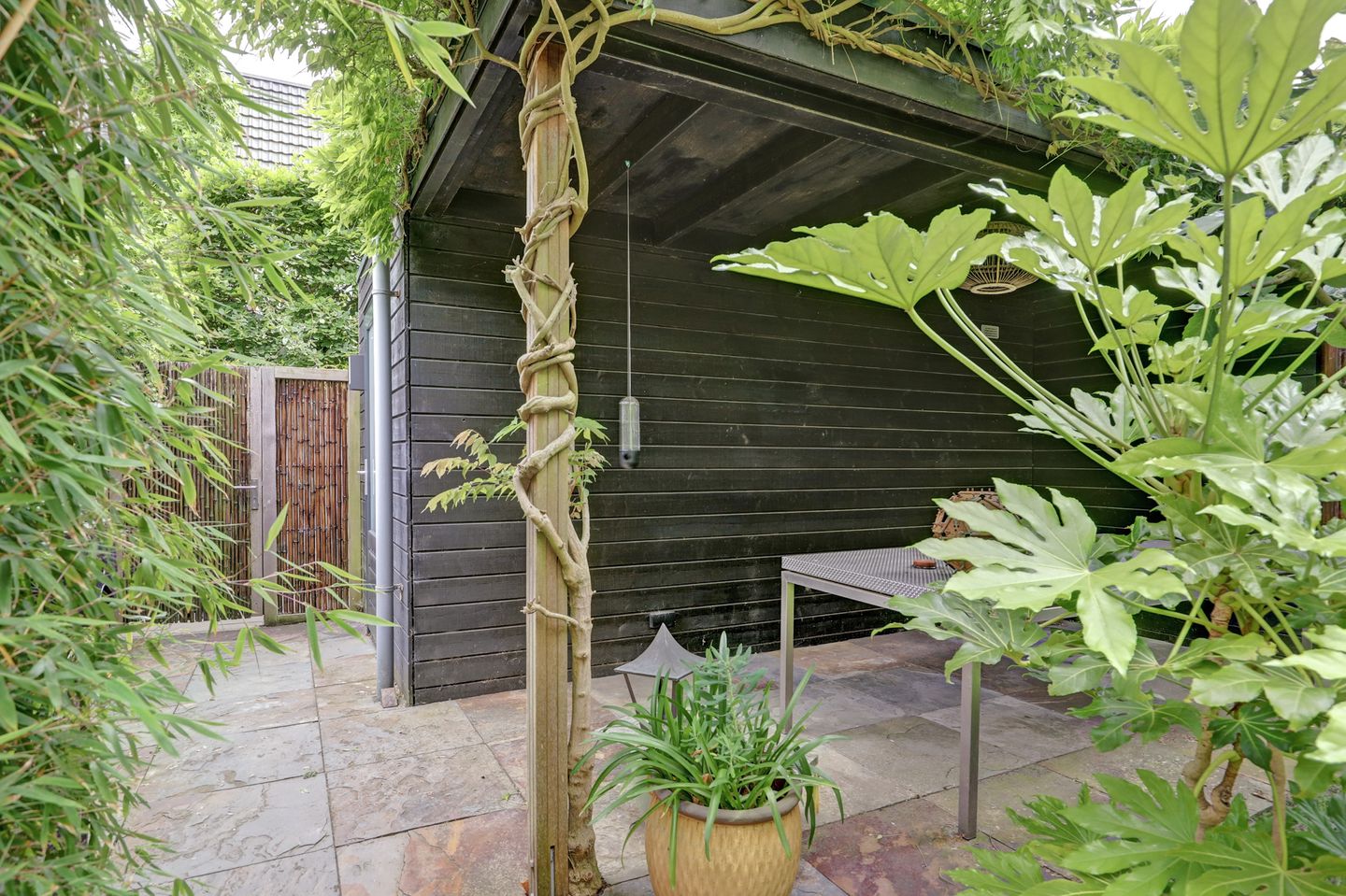 Photo 35 of Emmastraat 10-C