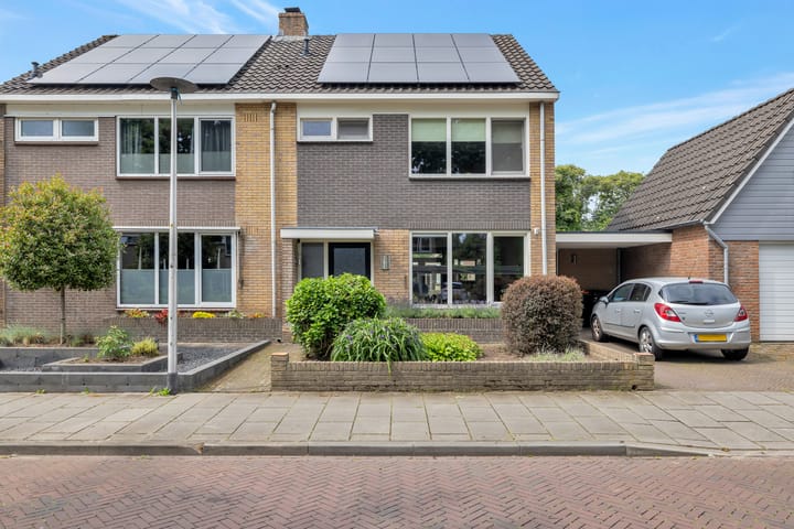 Foto 1 van Dr Ariënsstraat 12