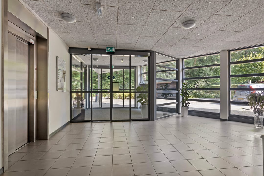 Foto 11 van Burg. Doffegnieslaan 2-F8