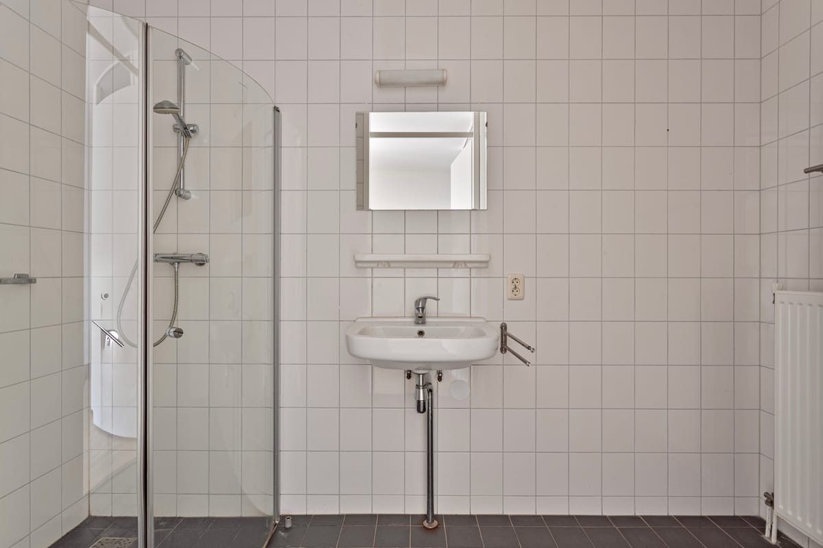 Foto 30 van Burg. Doffegnieslaan 2-F8