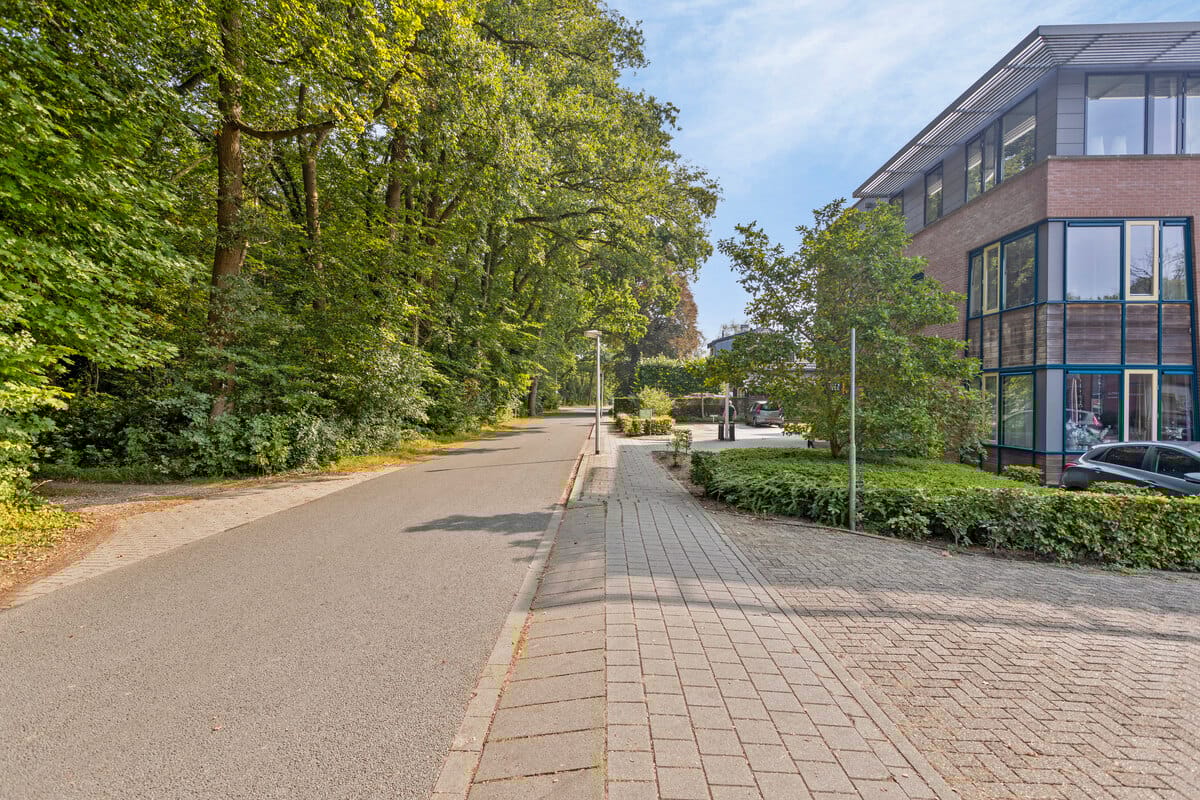 Foto 35 van Burg. Doffegnieslaan 2-F8