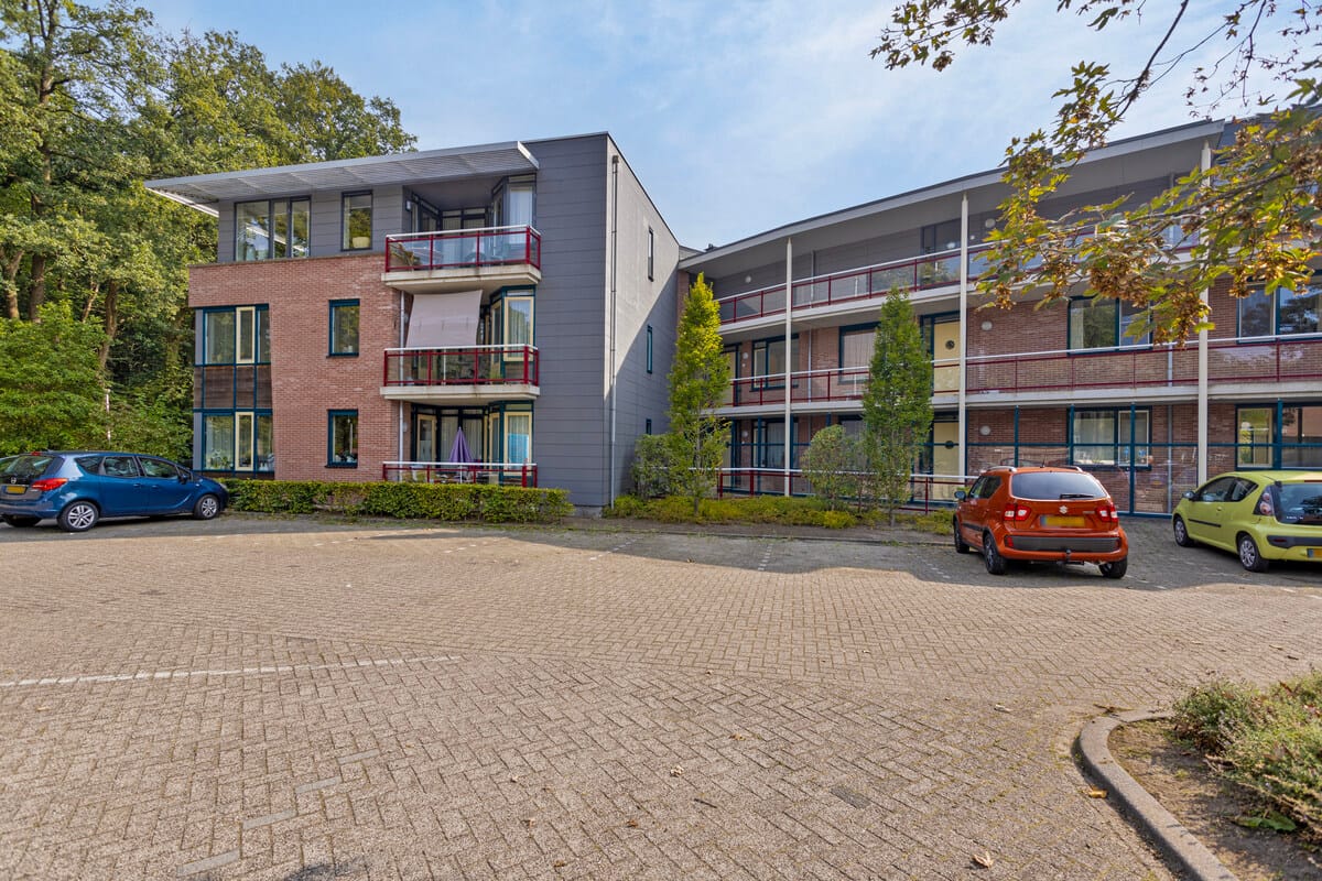 Foto 36 van Burg. Doffegnieslaan 2-F8