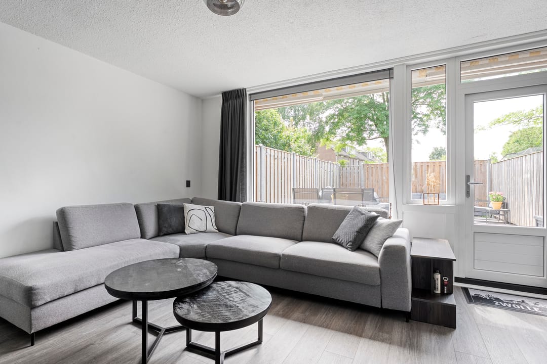 Photo 8 of Van Limburg Stirumware 43