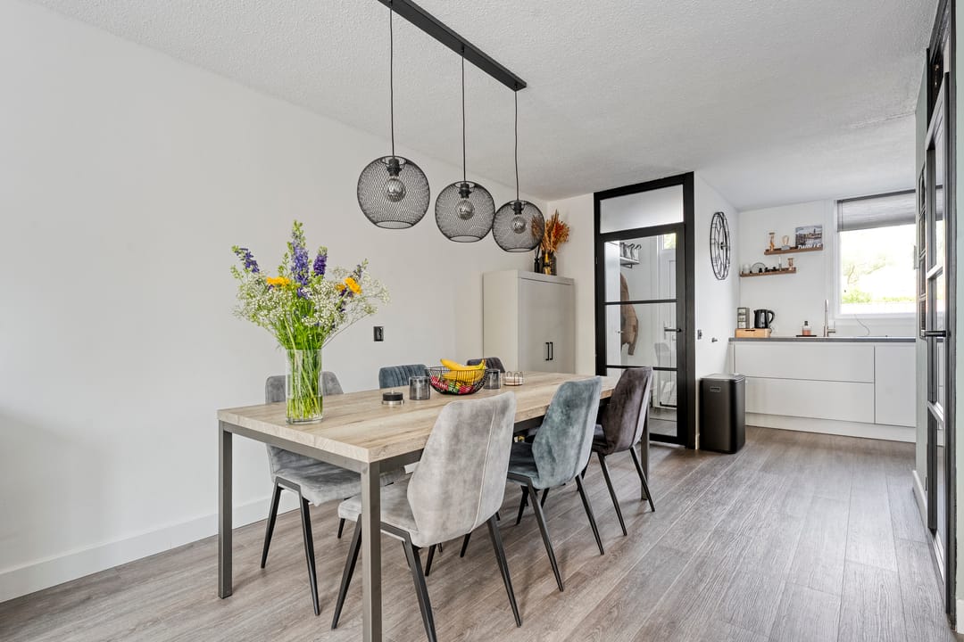 Photo 13 of Van Limburg Stirumware 43